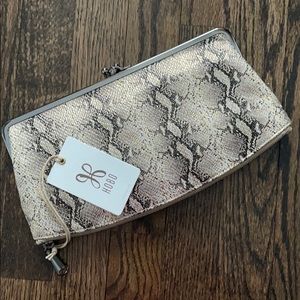 HOBO Mavis clutch Limited Edition Glam Snake